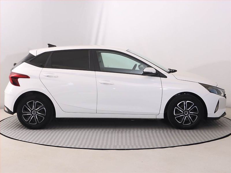 Hyundai i20 (2023) 1.0 T-GDI, Automat, Serv.kniha - fotka 6 z 19