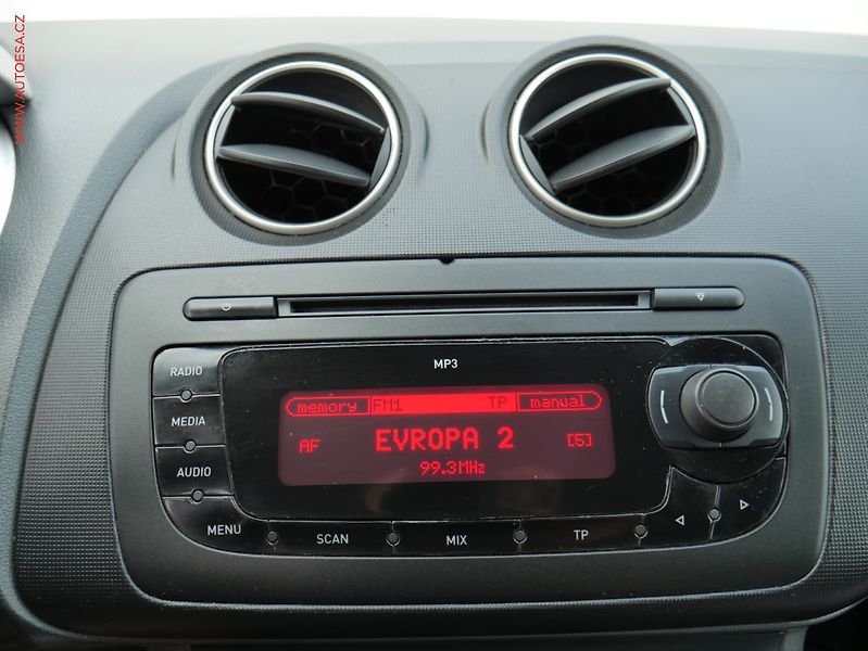 Seat Ibiza (2009) 1.4i, ČR, servis.kniha, AC - fotka 15 z 18