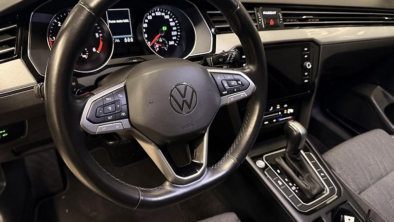 Volkswagen Passat (2023) 2.0TDI,DSG,ZÁRUKA,LED,DIESEL - fotka 31 z 60