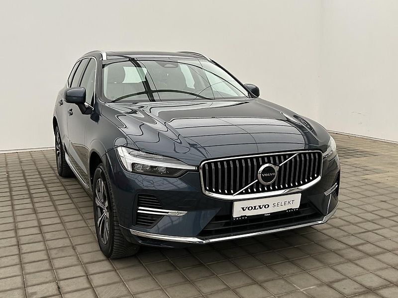 Volvo XC60 2.0 T6 4x4 Recharge PLUS Panor - fotka 3 z 28