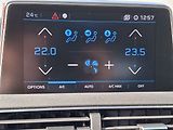 Peugeot 3008 (2019) 1.2 PT, Allure, LED, navi - náhled 15