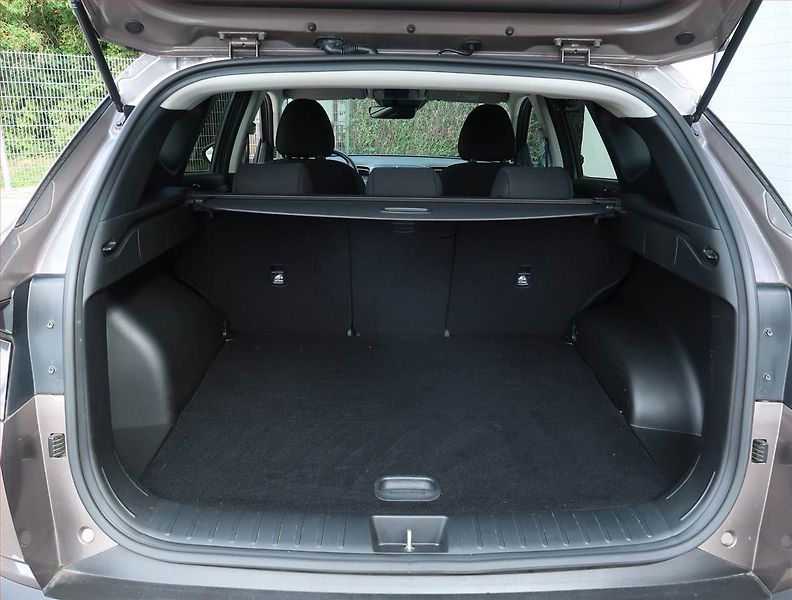 Hyundai Tucson (2021) 1.6 T-GDI HEV - fotka 14 z 23