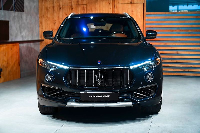 Maserati Levante GranLusso - fotka 2 z 24