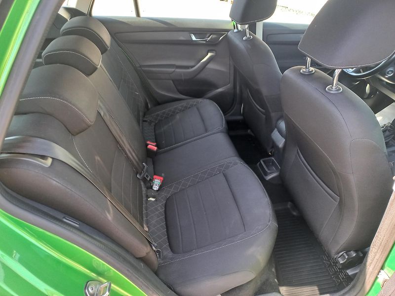Škoda Fabia (2018) 1.0TSi 81kW DSG ČR DPH - fotka 13 z 19