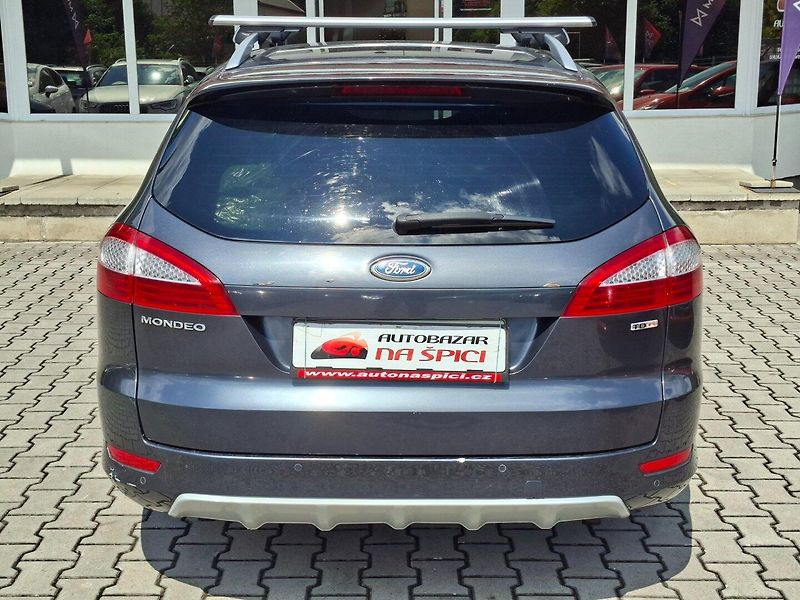 Ford Mondeo (2010) 2.2TDCi 129kW 6MAN - fotka 7 z 40