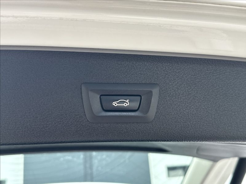 BMW X3 2,0 28i 245PS  Advantage A/T 4 - fotka 42 z 53