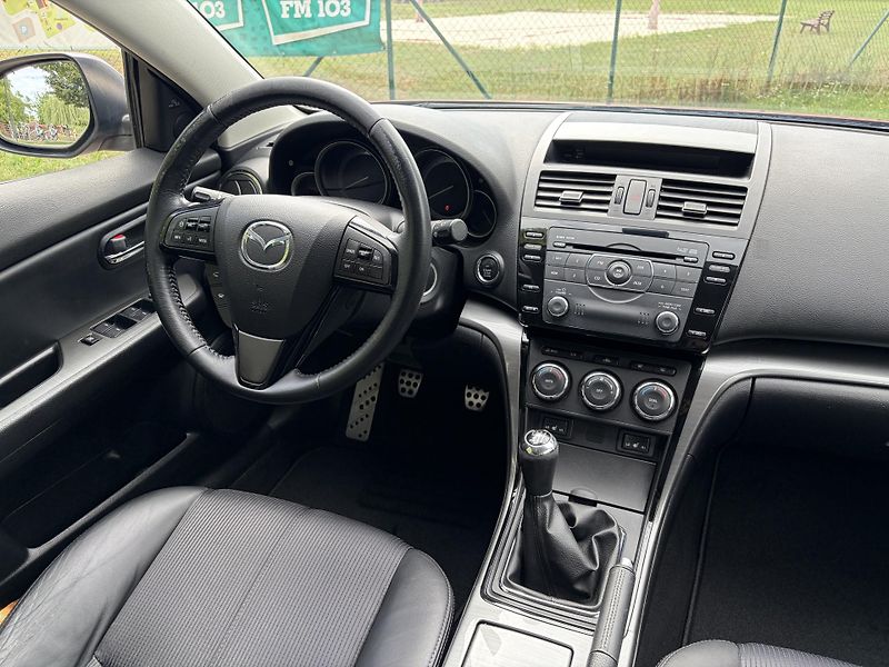 Mazda 6 2.0 Sports-Line - fotka 25 z 32