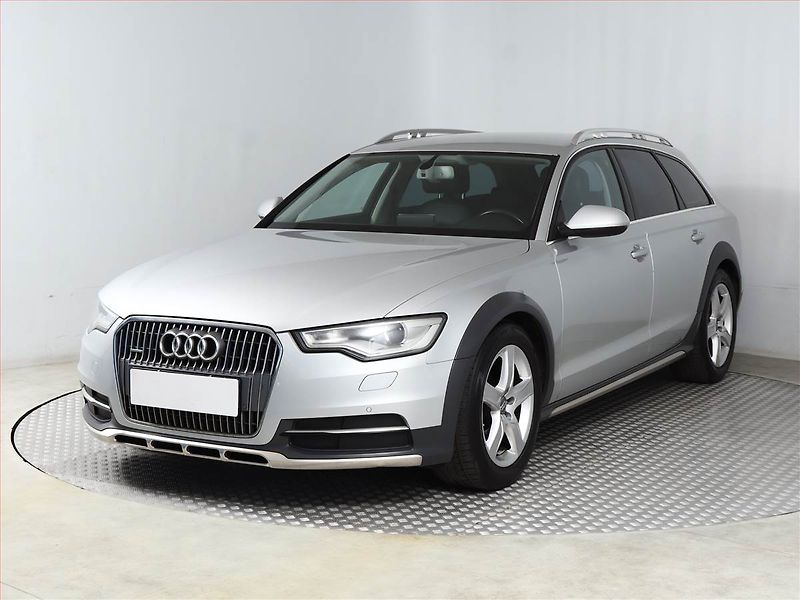 Audi A6 Allroad (2013) 3.0 TDI, 4X4, Automat, Kůže - fotka 2 z 19