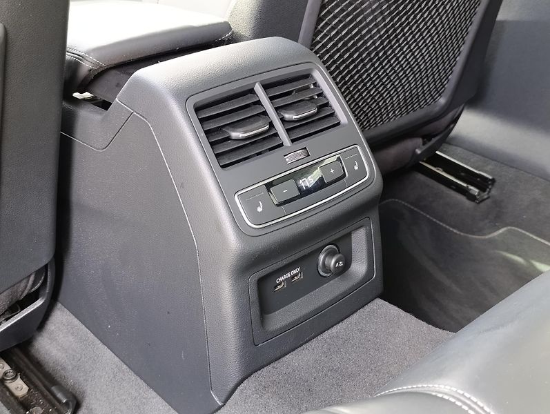 Audi A4 AVANT 40TDI QUATTRO S-LINE DPH - fotka 16 z 35
