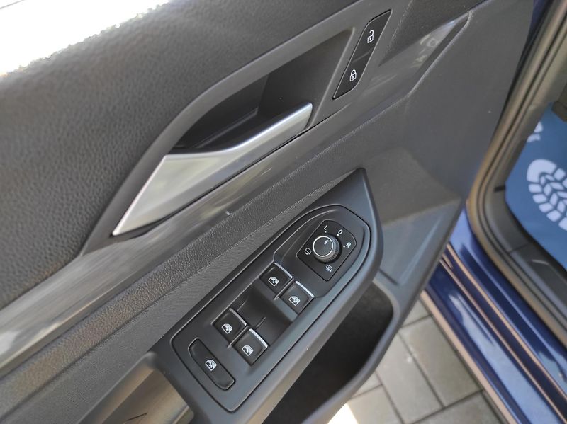 Volkswagen Golf 2,0TDi 110kW, Style, ČR, - fotka 34 z 59