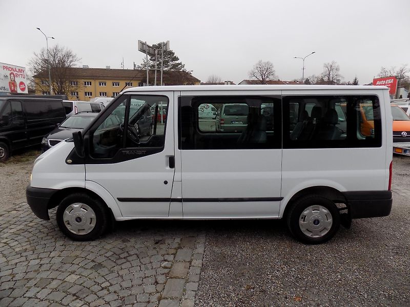 Ford Transit 2,2 TDCI SWB TREND AC 9 MÍST - fotka 18 z 43