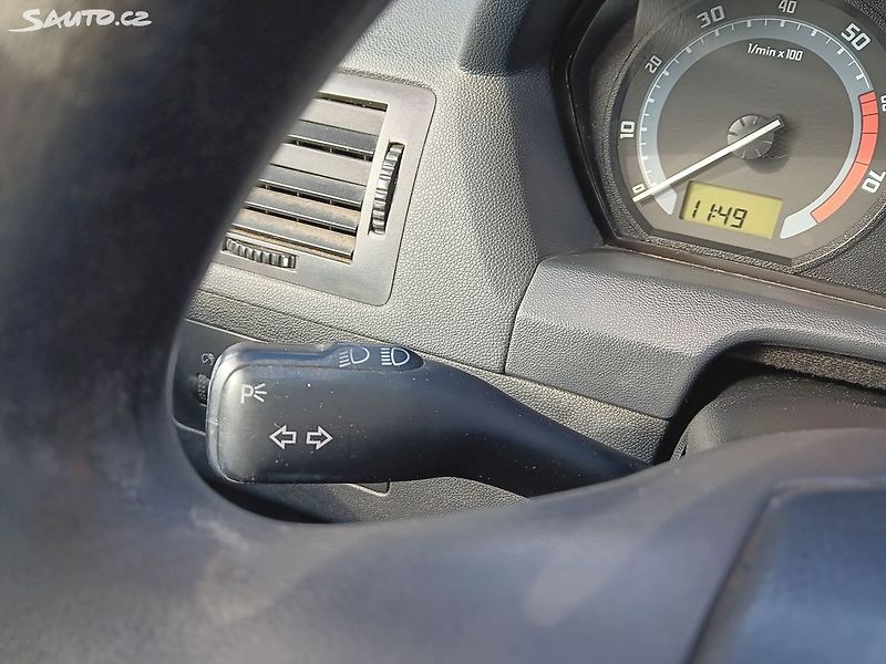 Škoda Fabia 1.2 47kW - fotka 15 z 22