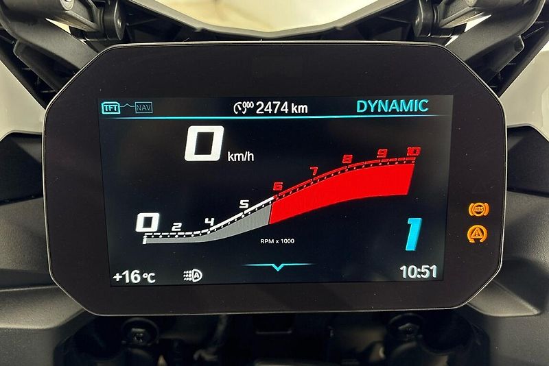 BMW MOTO F 900 XR - fotka 12 z 14