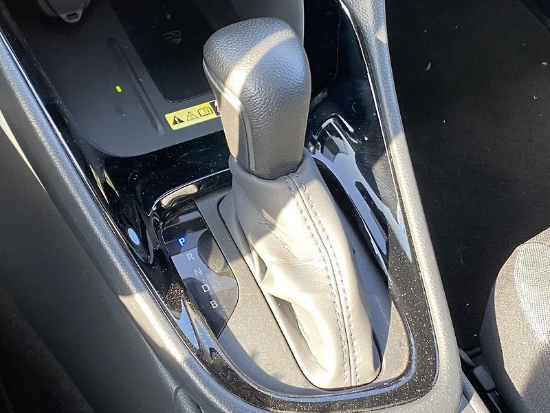 Toyota Yaris 1.5HEV, ČR, Style, záruka - fotka 22 z 27