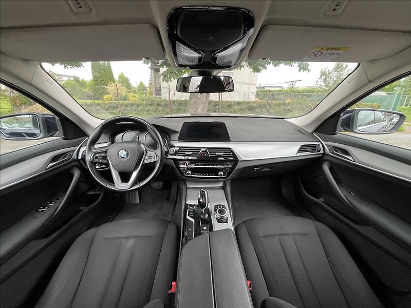 BMW Řada 5 2,0 d 140kW  Navi,LED,Kamera - fotka 17 z 45