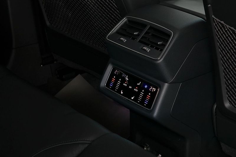 Audi e-tron 55 300kW NightV B&O HUD ZÁRUKA - fotka 26 z 46