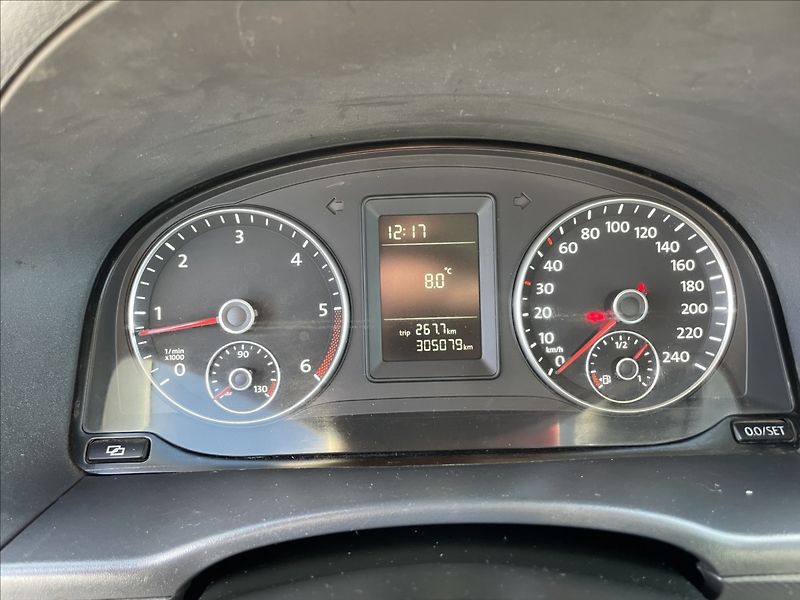 Volkswagen Caddy 1,6 TDi 75kw MAXI TAŽNÉ DPH po - fotka 14 z 31
