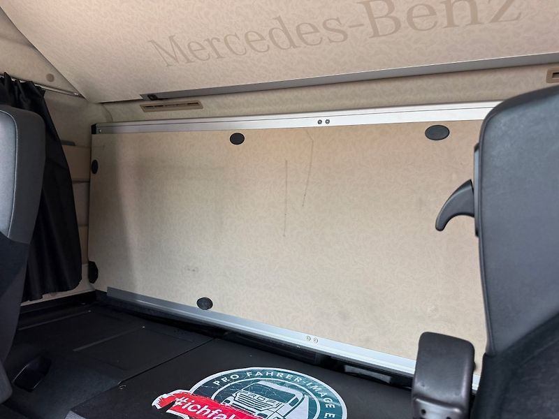 Mercedes-Benz 1845 Actros EURO 6 MEGA/lowdec - fotka 18 z 20