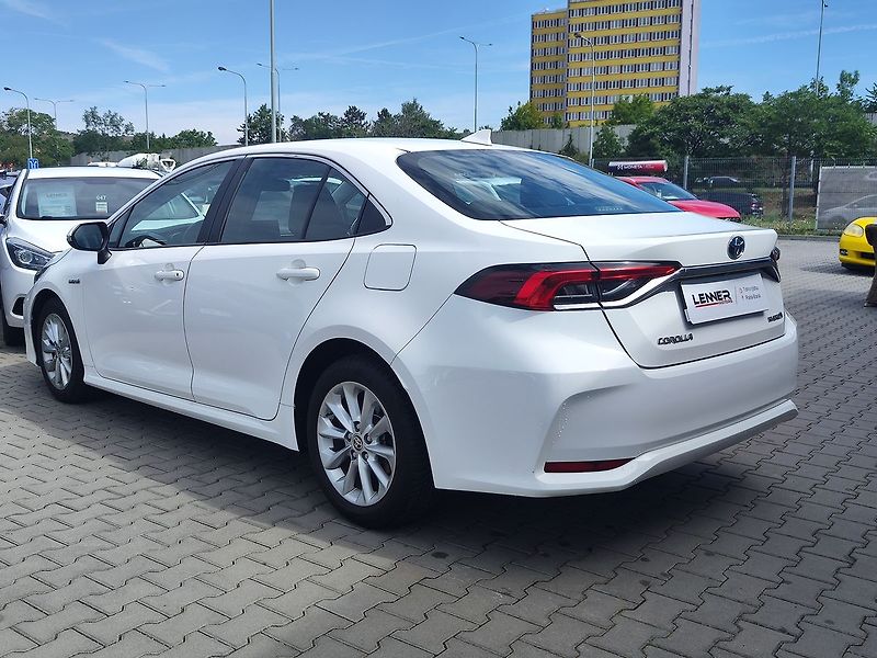 Toyota Corolla 1.8 HEV/90kW Comfort AT - fotka 7 z 27
