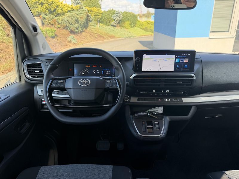 Toyota ProAce Verso 2,2D 132kW automat navi 8míst - fotka 10 z 22