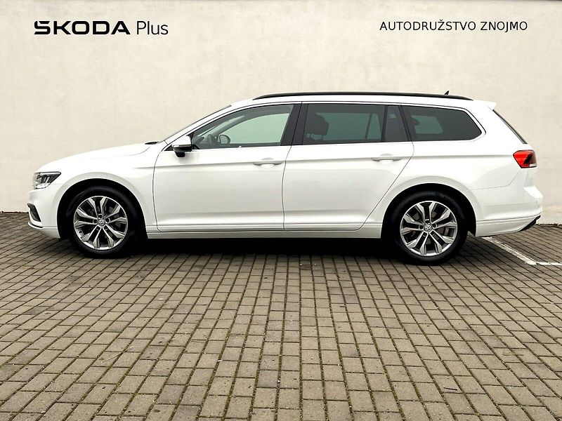 Volkswagen Passat (2020) VARIANT 1,5TSI 110KW BUSINESS - fotka 3 z 24