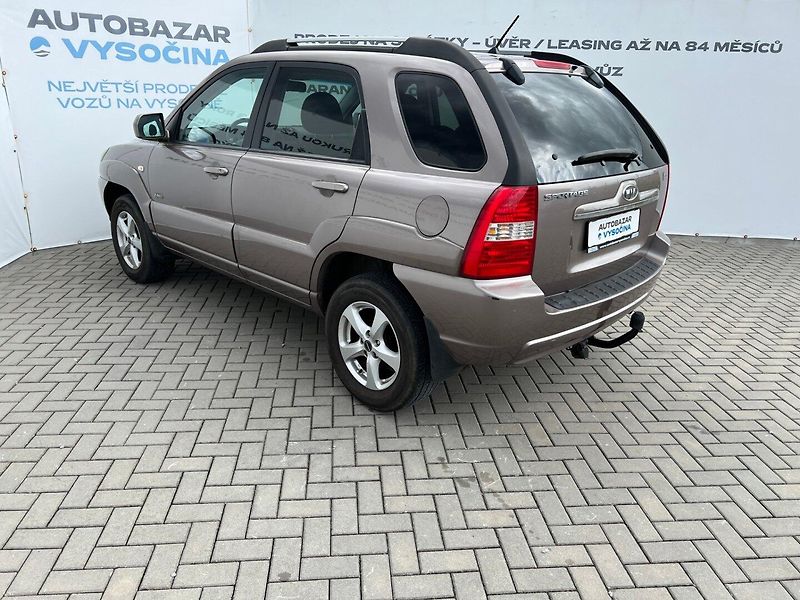 Kia Sportage (2008) 2.0i 104kW! 4x4! Tažné! - fotka 6 z 22