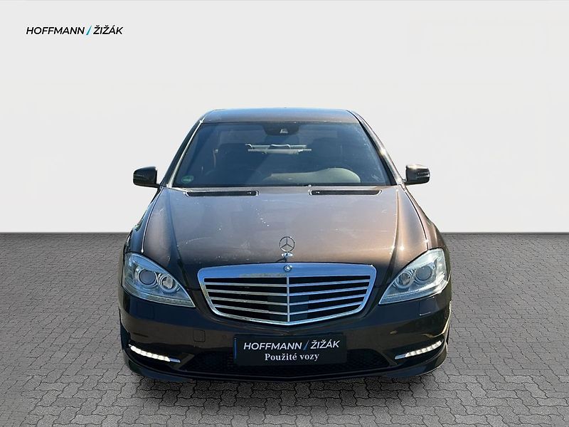 Mercedes-Benz Třídy S 350 d AMG 4MATIC - fotka 2 z 25