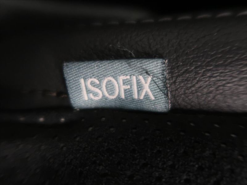 Ford S-MAX 2,0 TDCi 96KW AT Titanium - fotka 29 z 31