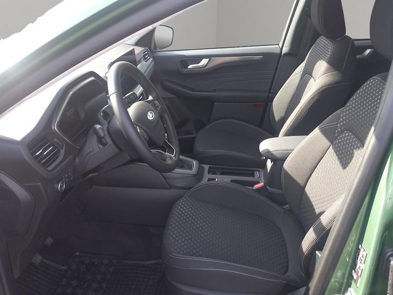 Ford Kuga (2026) Titanium 1.5 110 kW, ČR, 663 k - fotka 9 z 16