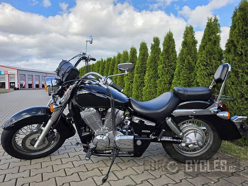 Honda VT 750 C2 Shadow (2006) - fotka 12 z 15