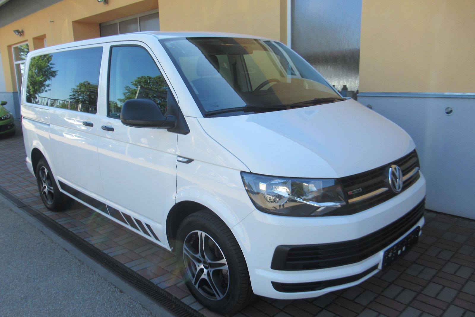 Volkswagen Multivan 2.0 TDI DSG 4MOTION AUT. KLIMA