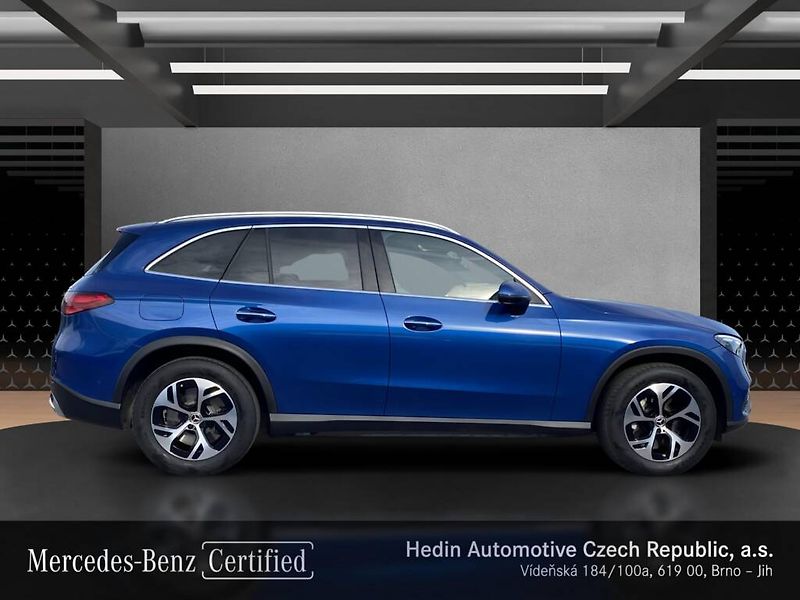Mercedes-Benz GLC (2024) 300 e 4MATIC - fotka 6 z 28