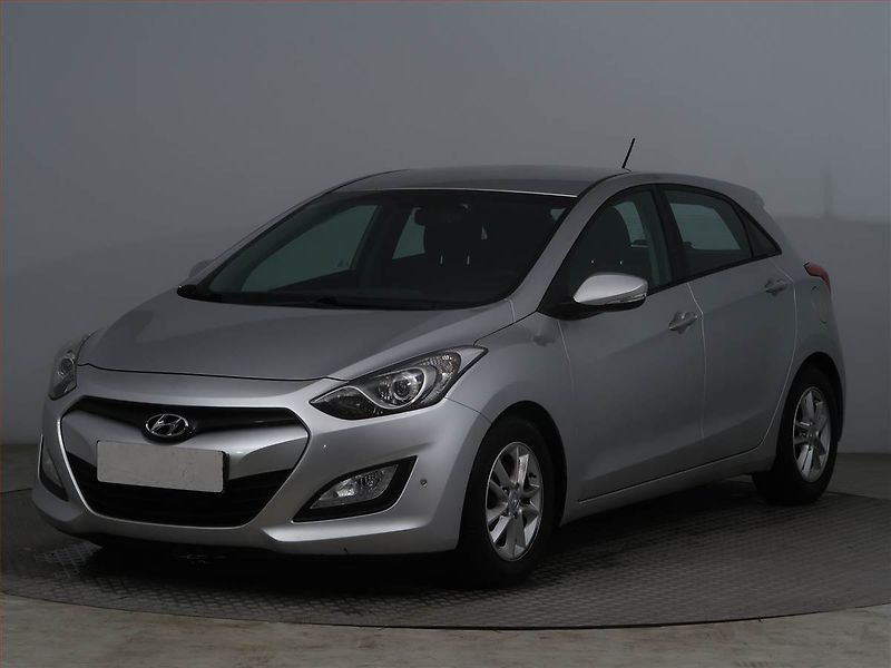 Hyundai i30 (2013) 1.6 CRDi, ČR,1.maj, Serv.kniha - fotka 2 z 6