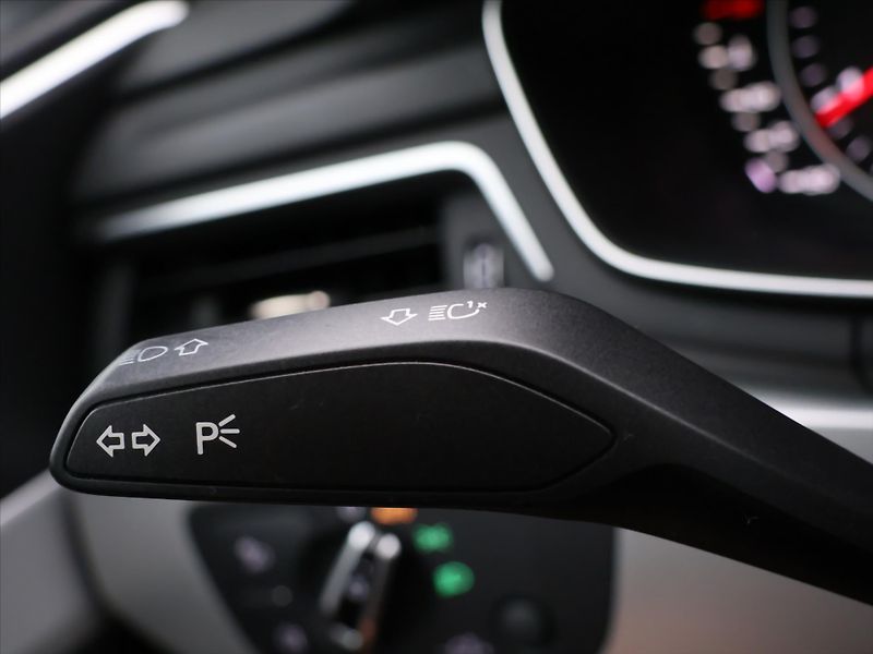 Audi A4 Avant 2,0 TDI 110kW Stronic LE - fotka 20 z 40