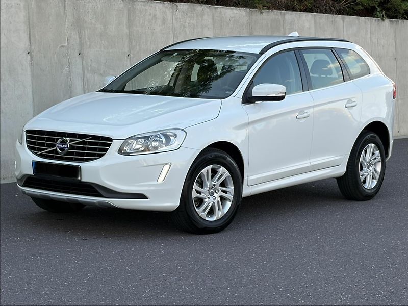 Volvo XC60 (2016) 2.0 D3 110kW AT8/152tkm/SERVIS - fotka 1 z 31