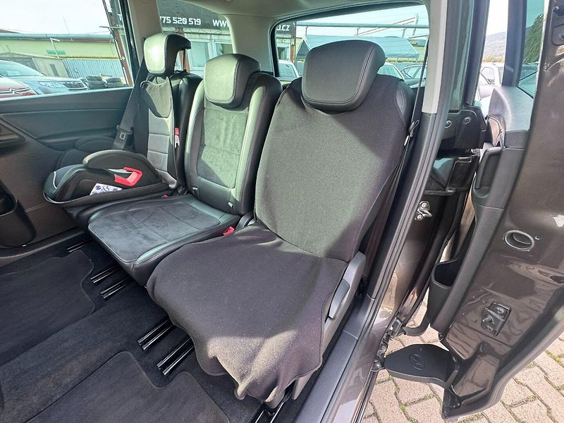 Volkswagen Sharan (2014) 2,0 TDI 130 KW ROZVODY 2. MAJ - fotka 33 z 45