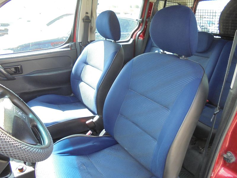 Peugeot Partner (2008) 1.4i- ČR- 1. MAJITEL - fotka 9 z 10