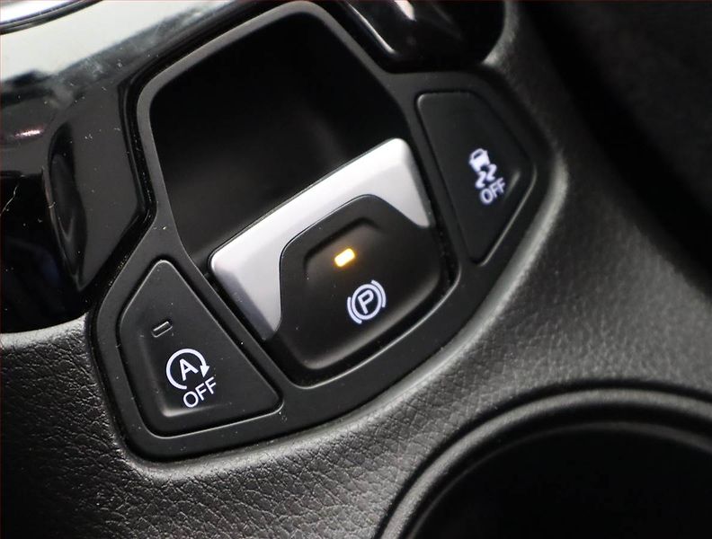 Jeep Compass (2019) 1.4 MultiAir, 4X4, Automat - fotka 19 z 25