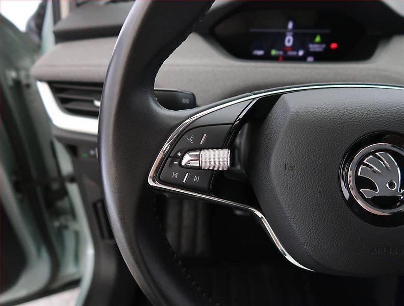 Škoda Enyaq (2022) 60 (62 kWh), SoH 93% - fotka 21 z 29