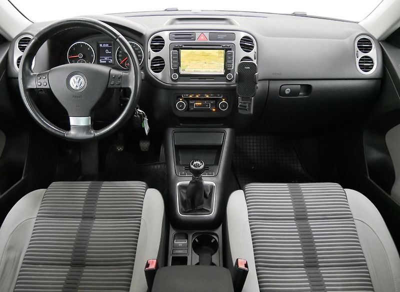 Volkswagen Tiguan - fotka 5 z 25