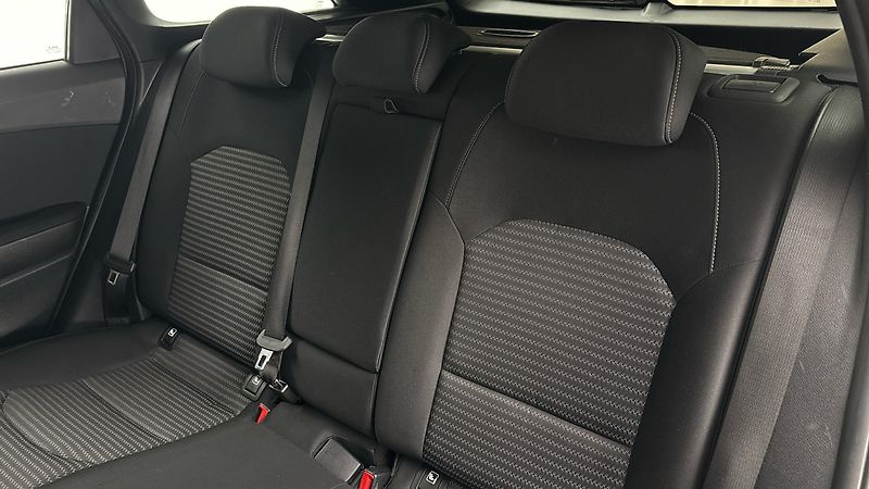 Kia Ceed 1.5 T-GDI Top - fotka 16 z 25
