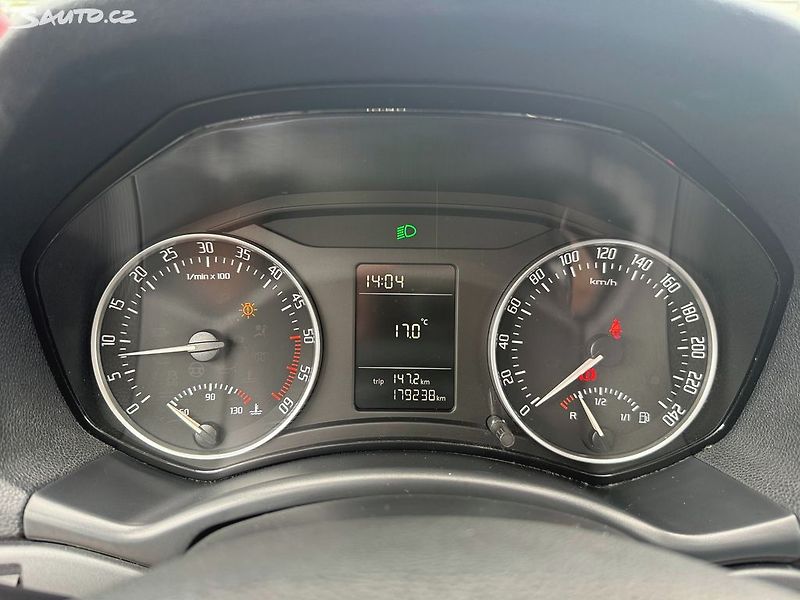 Škoda Octavia 1.6 TDI 77kW - fotka 11 z 28