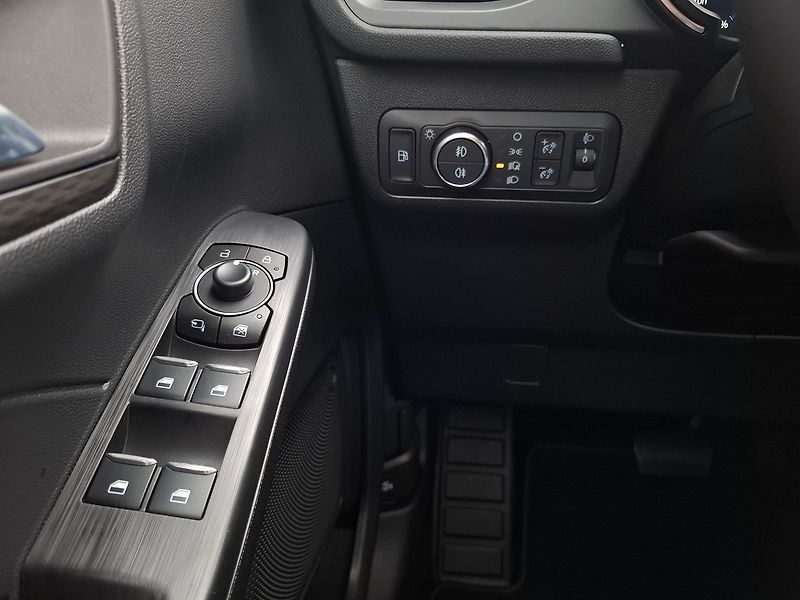 Ford Kuga Titanium, 5dveřová, 2.5 Durate - fotka 12 z 29
