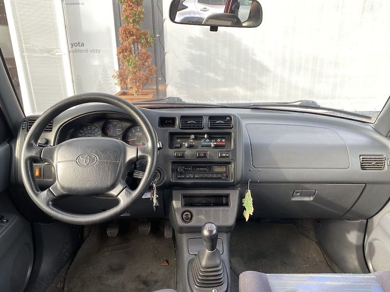 Toyota RAV4 2.0i, 4x4, tažné, STK - fotka 9 z 13