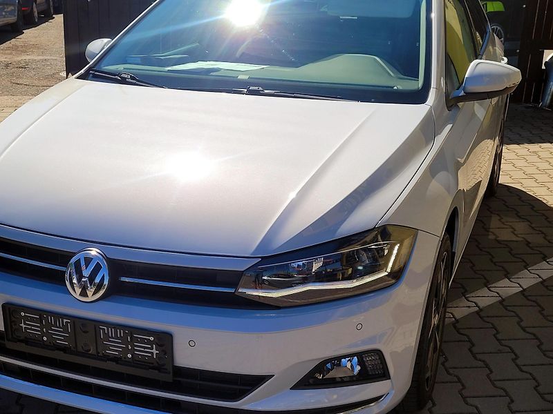 Volkswagen Polo 1,0TSi DSG Highline CEBIA - fotka 3 z 46