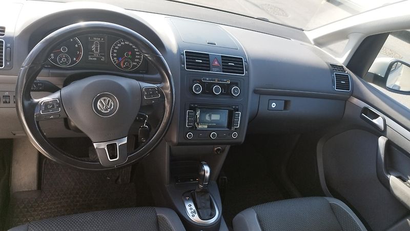 Volkswagen Touran 1.4TSI,volat-608 081 843 - fotka 15 z 18