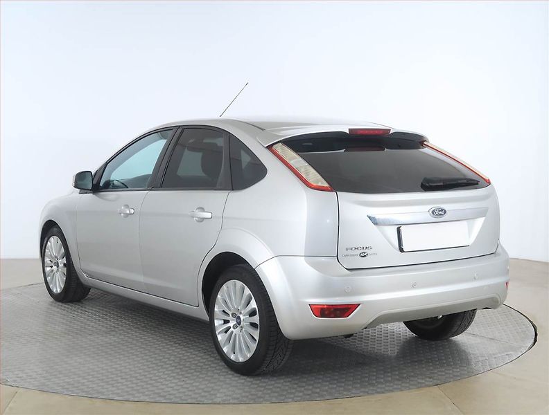 Ford Focus (2008) 2.0 16V, Automat, Serv.kniha - fotka 4 z 17