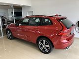 Volvo XC60 B4 AWD R-Design AT8, ČR - náhled 7