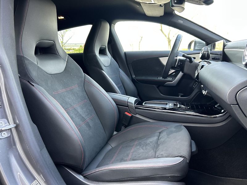 Mercedes-Benz CLA 200 Shooting Brake AMG - fotka 20 z 28