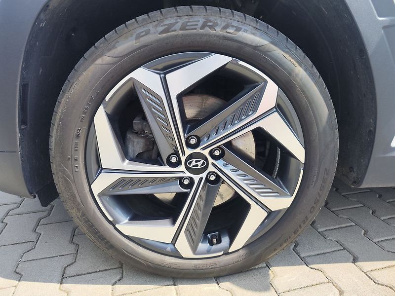 Hyundai Tucson 1.6 T-GDi/169kW HEV Style 4x4 - fotka 41 z 46